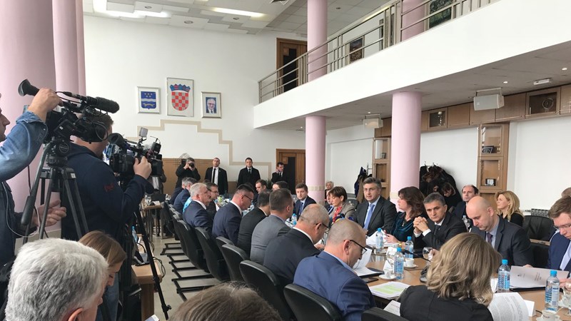 Predsjednik Vlade Plenković: Želimo poslati poruku ohrabrenja, Slavonija je za našu Vladu prioritet